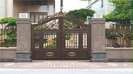 你知道好看又实用的别墅围墙庭院大门是怎么设计的吗？
