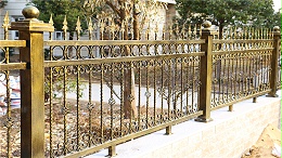 别墅庭院应该如何选择合适的铁艺围墙庭院护栏呢？