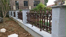 铝艺围墙护栏的工艺特点与安装讲究的介绍