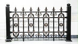 铝艺别墅大门与别墅围墙护栏如何搭配？